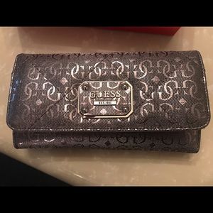 Guess Wallet